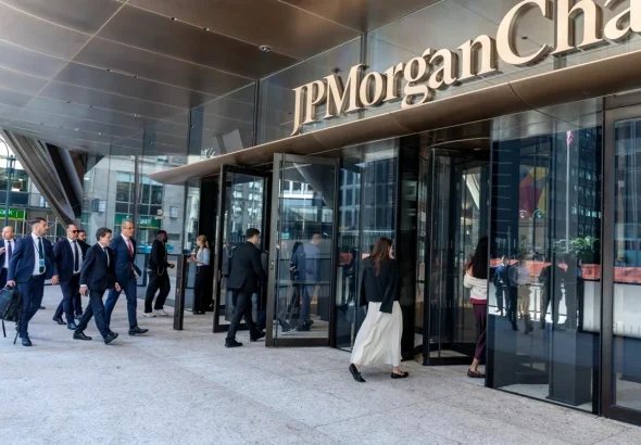 Nicușor Dan, la întâlnire cu investitori la New York: „România se împrumută anual cu zeci de miliarde de euro”