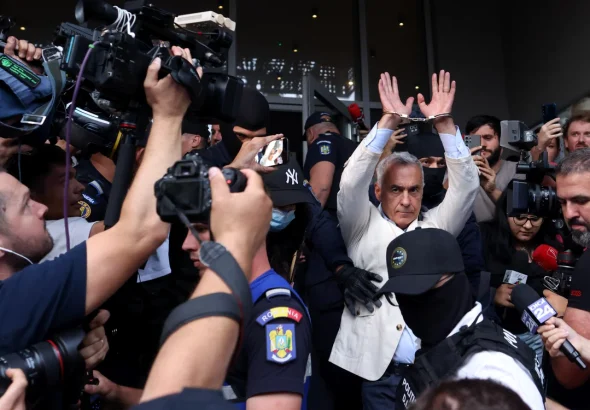 Călin Georgescu a petrecut prima noapte în Arestul Central; azi se decide o eventuală arestare preventivă de 30 de zile