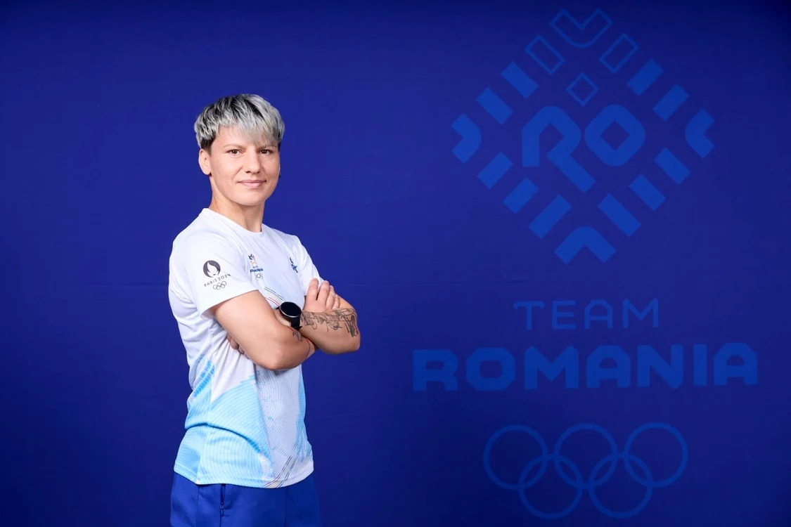 Două românce în sferturi la Campionatul European de box de la Sofia