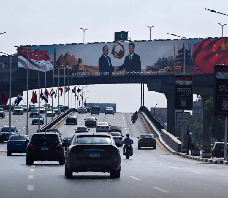 Miza vizitei lui Xi Jinping în Egipt: consolidarea influenței Chinei în Orientul Mijlociu
