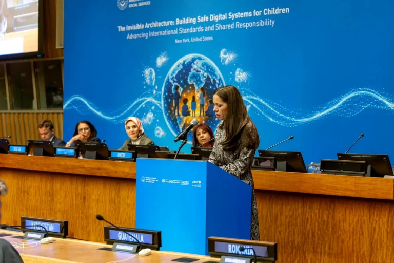 Mirabela Grădinaru cere, de la New York, standarde internaționale pentru protecția copiilor online