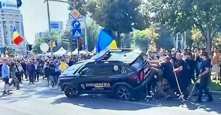 Doi membri AUR reținuți după protestul ciobanilor; unul este fiul unui fost prefect PNL
