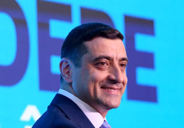 SONDAJ CURS: 79% dintre români cred că țara merge într-o direcție greșită; AUR la 34% în intenția de vot