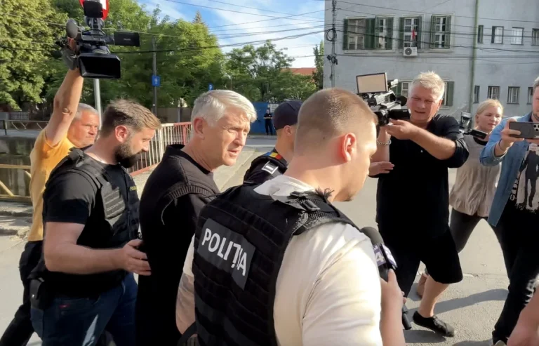 Cristian Pomohaci, arestat preventiv 30 de zile în dosarul de pornografie infantilă