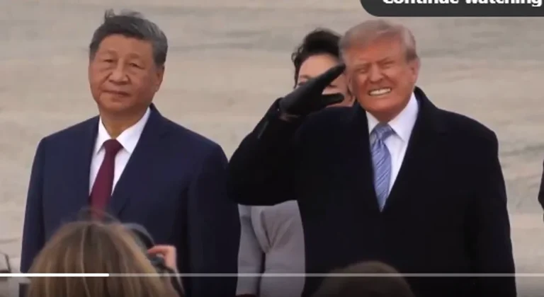 Donald Trump, deranjat de un zgomot puternic în timpul ceremoniei de primire a lui Xi Jinping la Joint Base Andrews