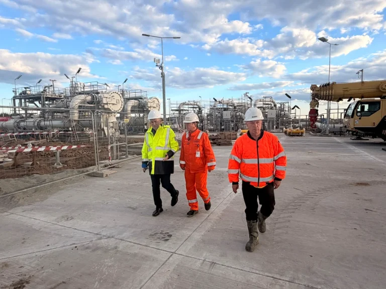 Șeful Transgaz, Ion Sterian, a inspectat infrastructura prin care gazele din Neptun Deep intră în sistemul național