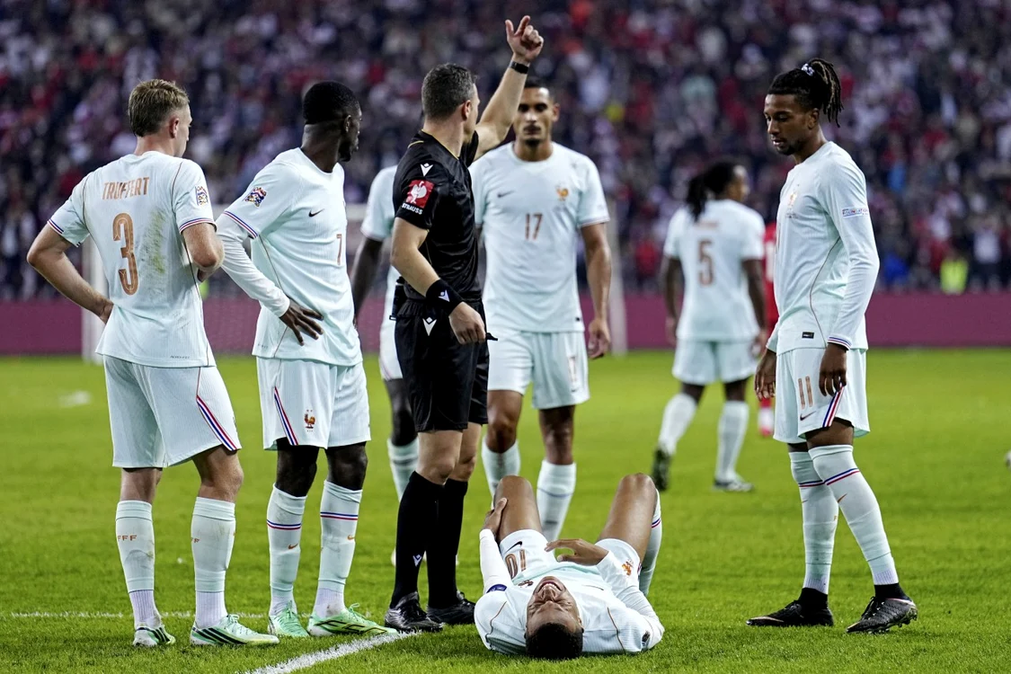 Zidane a câștigat la debutul la naționala Franței, dar Mbappé s-a accidentat și a părăsit cantonamentul