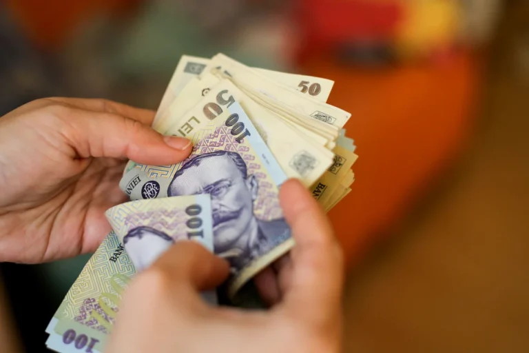 Guvernul vizează adoptarea noii legi a salarizării unitare până la 31 octombrie 2026, fără reduceri de venituri