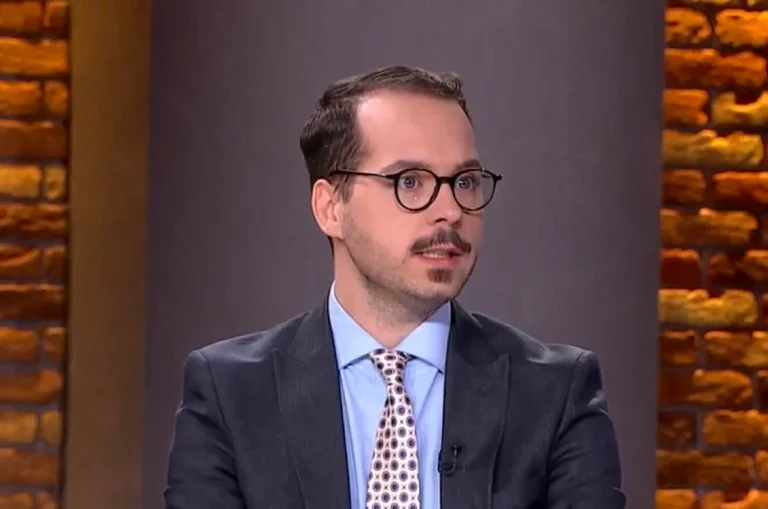 Politolog: Nicușor Dan a depășit logica cooperării loiale — când medierea devine negociere politică