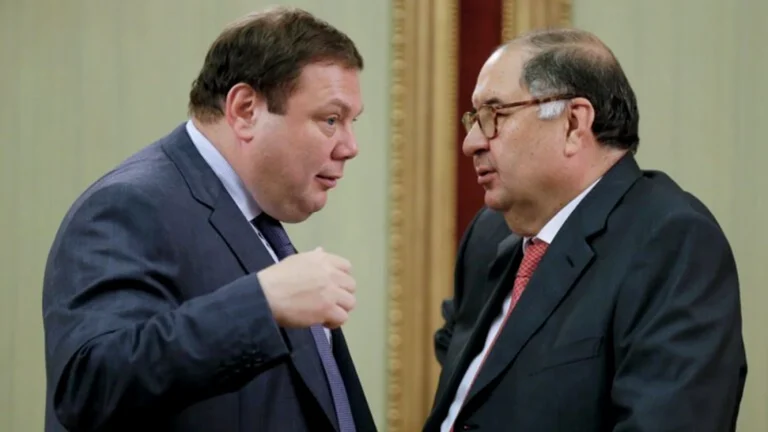 Oligarhii ruși analizează precedentul Usmanov și Fridman, dar nu cred într-o soluție rapidă pentru ridicarea sancțiunilor