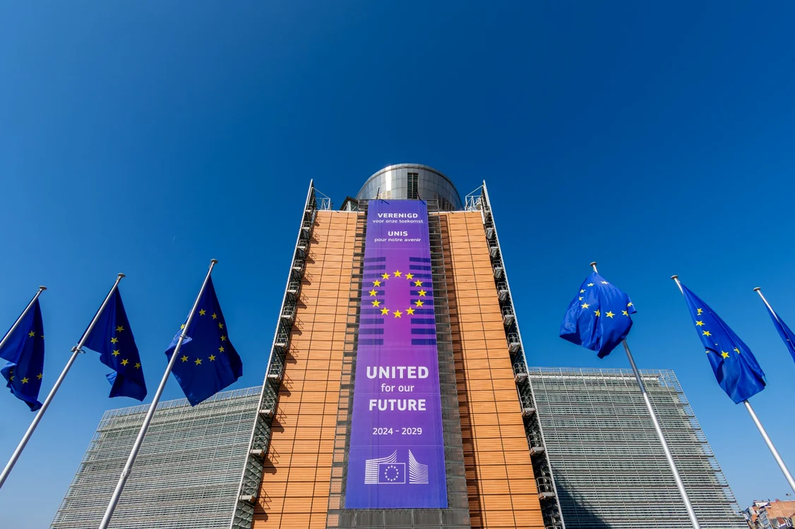 UE pregătește file de parcurs etapizate pentru aderarea Moldovei, Ucrainei, Albaniei și Muntenegrului