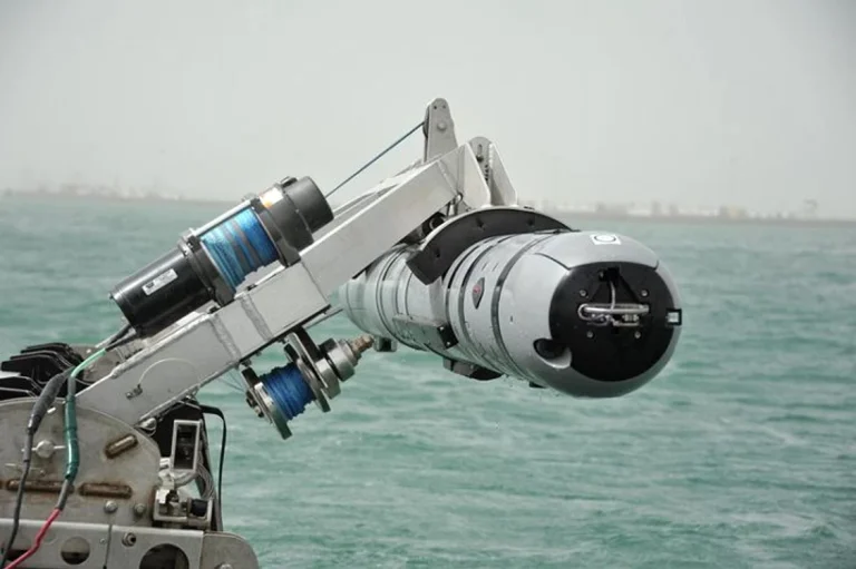 Iran afirmă că a capturat o dronă submarină americană în Strâmtoarea Ormuz; SUA neagă