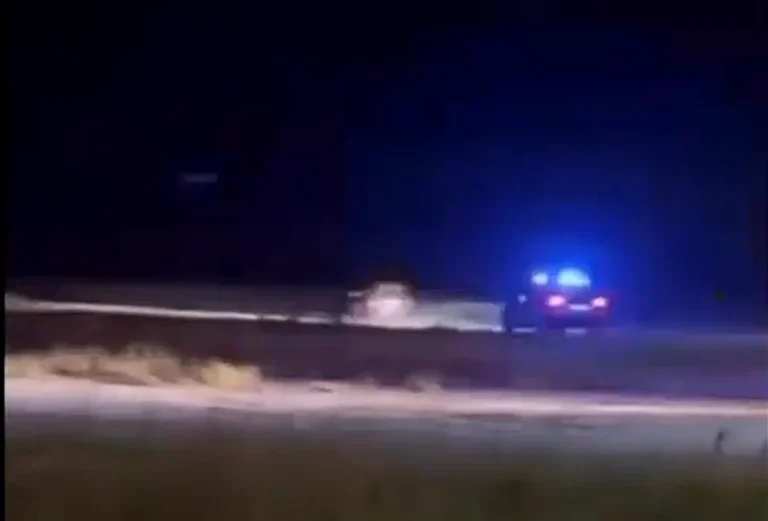 Urmărire în Mangalia: tânăr de 26 de ani reținut după ce a fugit pe plajă și a făcut drifturi