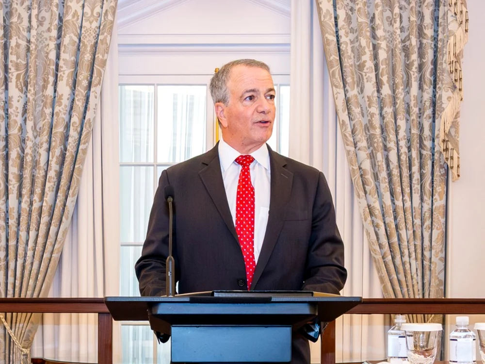Ambasadorul SUA: România trebuie să rezolve singură acuzațiile legate de schimbarea Guvernului Bolojan