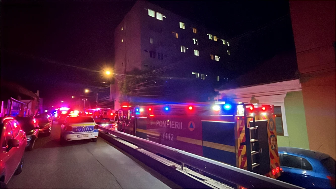 Incendiu în căminul XVII din Complexul B.P. Hasdeu din Cluj-Napoca; trei studenți au primit oxigen la fața locului