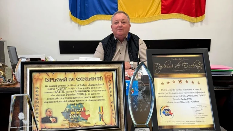 Primarul din Băița, Hunedoara, a murit după ce tractorul condus de el s-a răsturnat