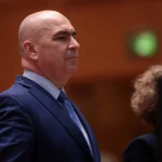 Ilie Bolojan huiduit în Parlament înainte de discursul pentru învestirea Guvernului Mureșan