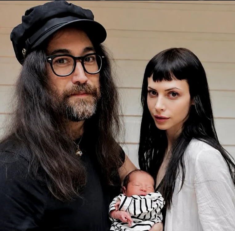 Sean Ono Lennon a devenit tată: fiul său se numește Aurelius