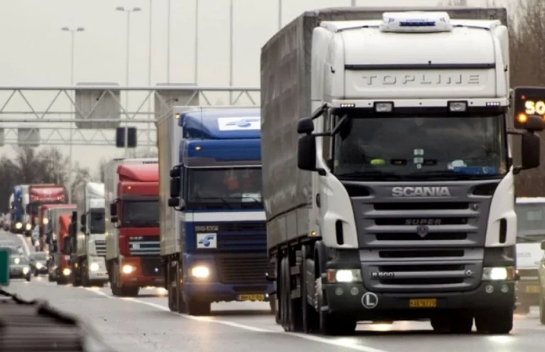 Guvernul ajustează sprijinul pentru transportatori în funcție de reducerea accizei la motorină