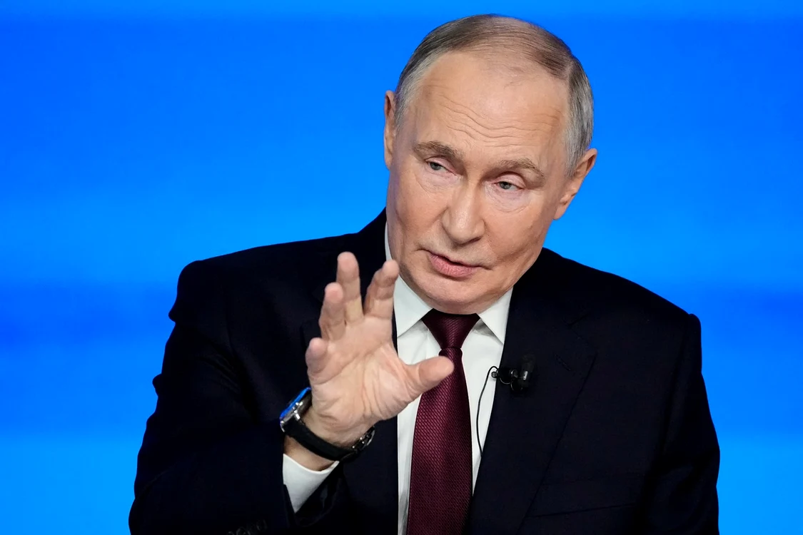 Putin admite că Rusia a subestimat loviturile asupra rafinăriilor și avertizează asupra penuriei de carburanți