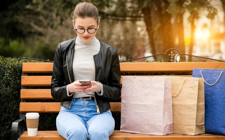 Temu, Shein și AliExpress devin mai puțin atractive pentru români din cauza noilor taxe