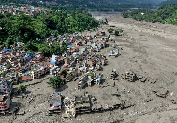 20.000 de locuinţe vor trebui reconstruite în urma inundaţiilor devastatoare din Nepal