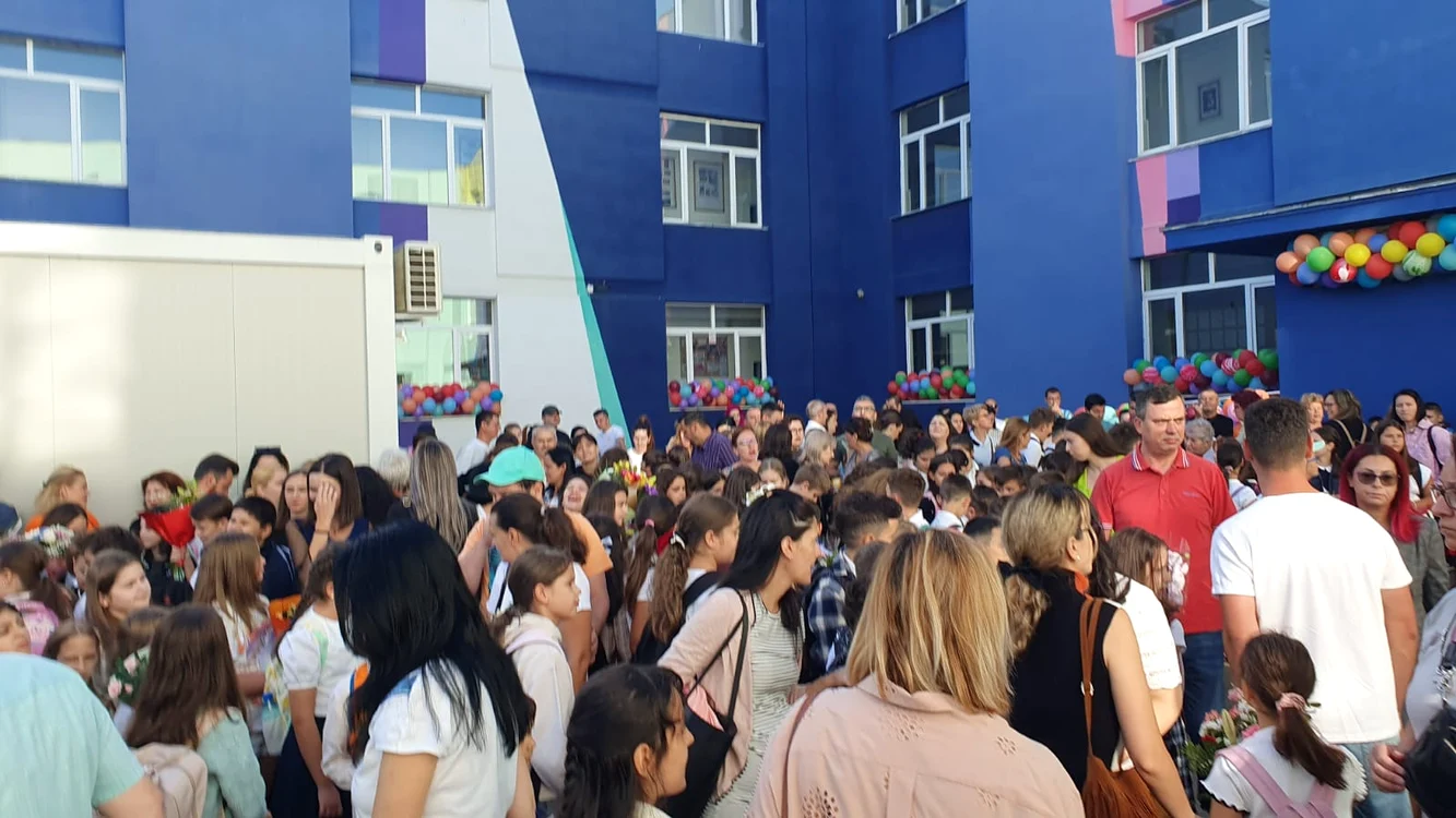 Start de an școlar marcat de incertitudini: profesori nu știu cum vor transforma noile standarde în note