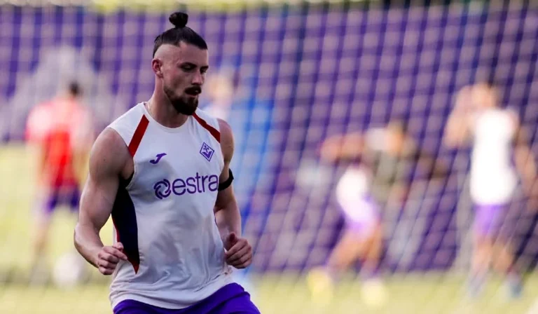 Drăgușin a reintrat în evidență la Fiorentina: pasă decisivă în meciul cu Torino