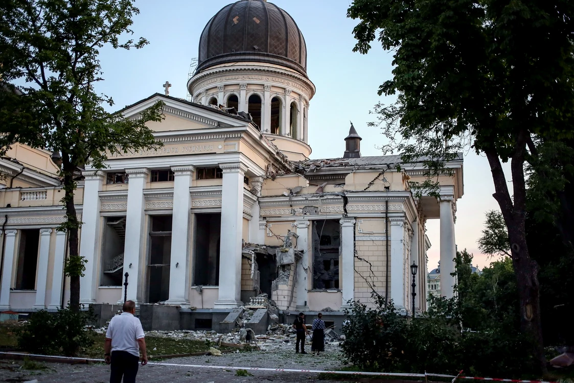 Odesa analizează interzicerea limbii ruse în domeniul artelor: „Este o armă a Rusiei”