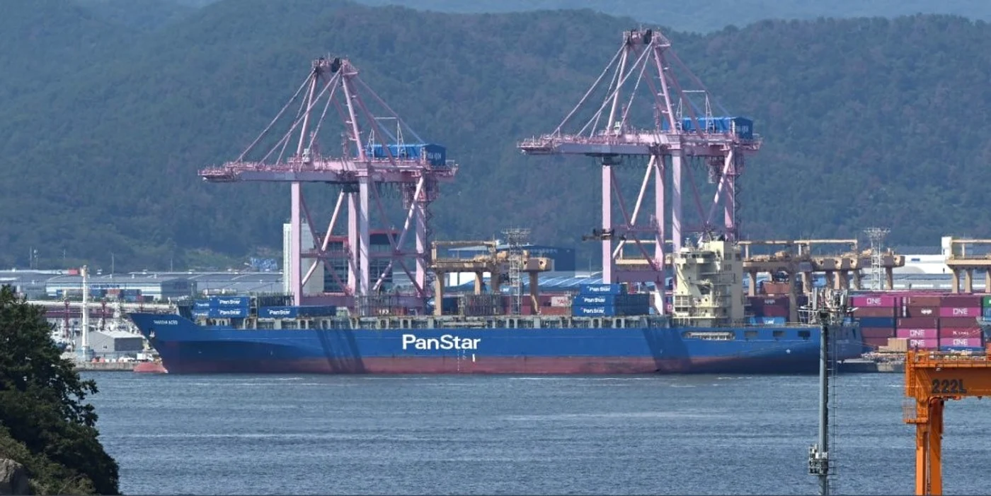 Topirea Arcticii creează o rută comercială între Asia și Europa și amplifică influența Rusiei