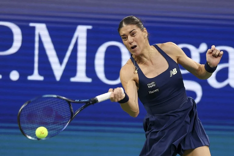 Sorana Cîrstea eliminată în optimi la US Open de Jessica Pegula (3-6, 4-6)