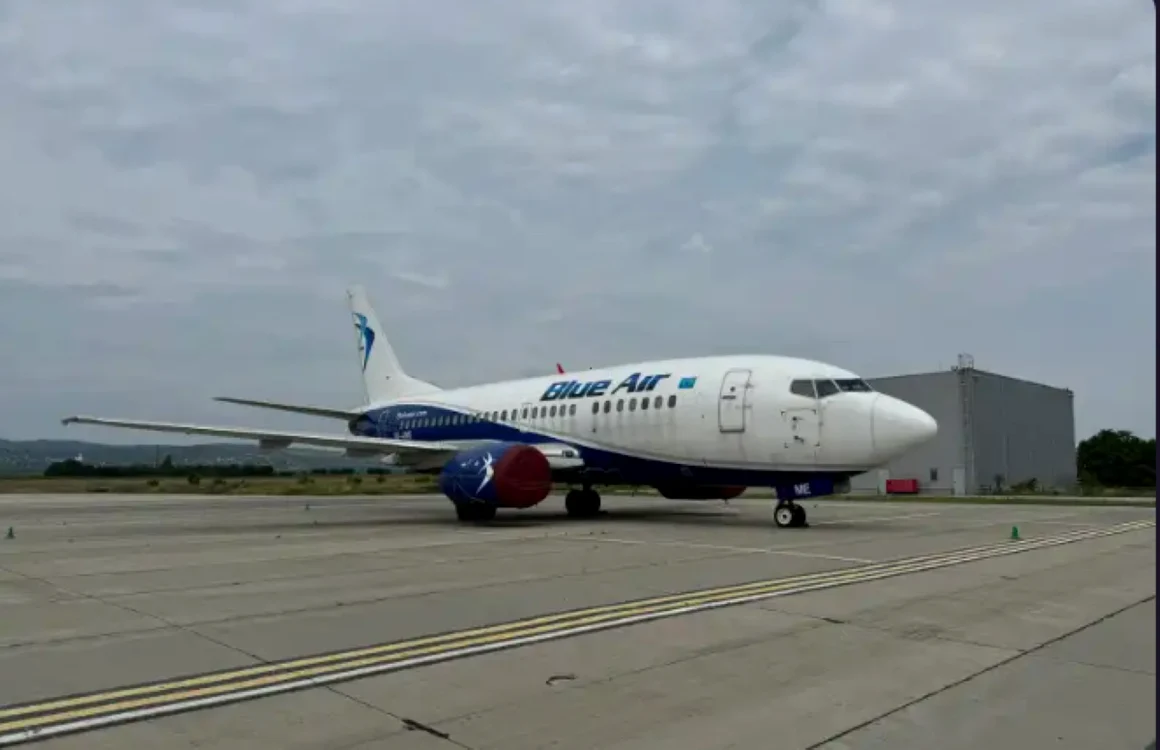 Două Boeing 737-500 din 1991, scoase la licitație pe o platformă românească