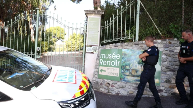 Patru tablouri furate din Muzeul Renoir din Cagnes-sur-Mer; valoarea estimată la 9 milioane euro