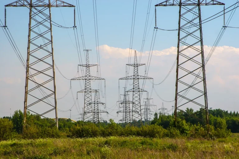 România și Ucraina, principalii furnizori de energie pentru Republica Moldova în august