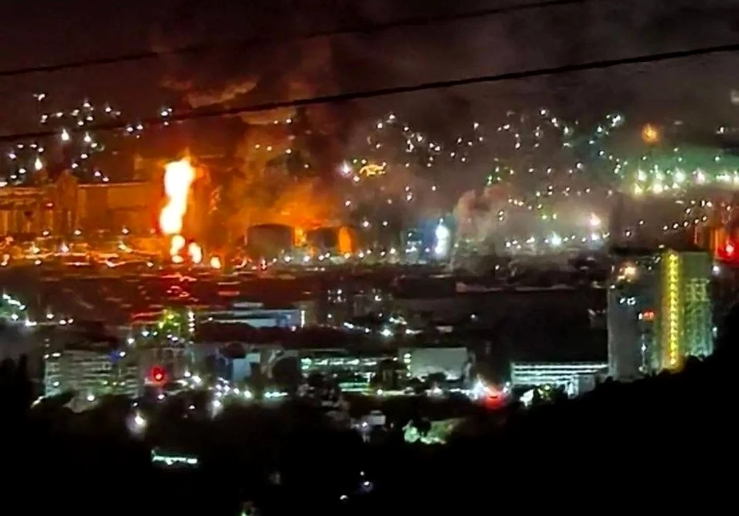 Incendiu la terminalul de păcură din Novorossiisk după un atac cu drone