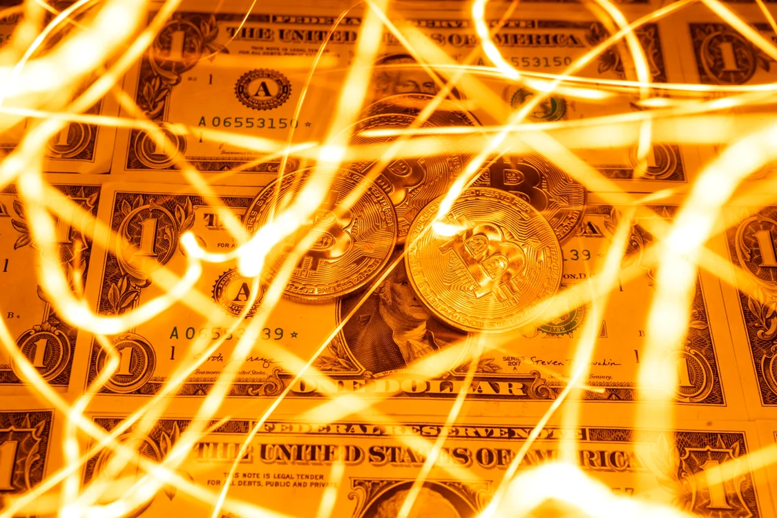 Platformele cripto au pierdut peste 3,63 miliarde de dolari în atacuri cibernetice, arată un raport