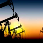 Petrolul Brent urcă peste 100 USD/baril din cauza escaladării conflictului din Orientul Mijlociu