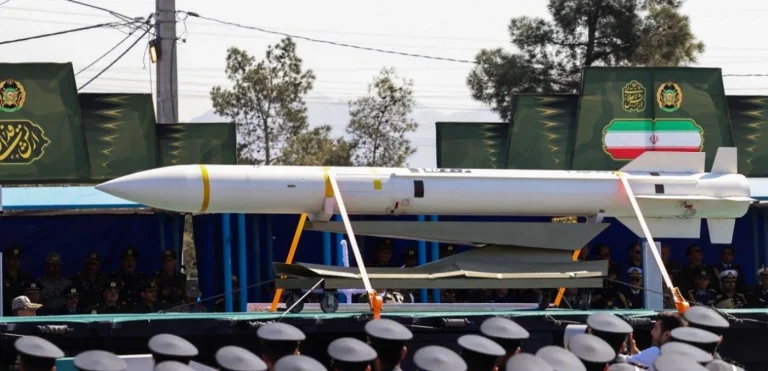 Iranul a folosit pentru prima dată rachete cu ghidaj electro‑optic împotriva navelor americane