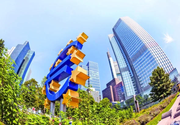 BCE decide astăzi asupra dobânzii; conflictul dintre SUA și Iran pune presiune pe inflație în zona euro