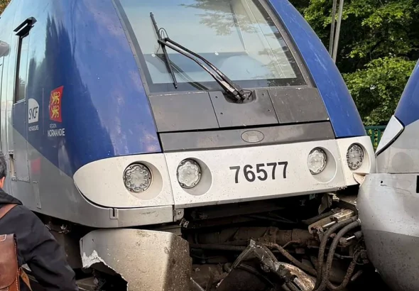 Tren regional deraiat în Normandia: 44 de răniți, o tânără de 18 ani transportată cu elicopterul