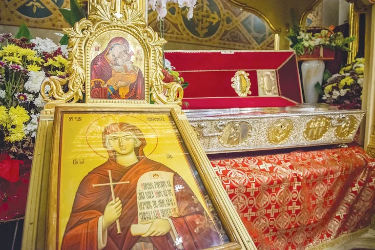 Sfânta Parascheva, prăznuită pe 14 octombrie — istoria moaștelor și legătura lor cu Iașiul