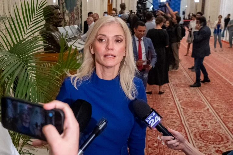 Gorghiu îl critică pe Bolojan după decizia PNL de a susține un guvern cu miniștri PSD: „Eram pe punctul de a fi dați afară”