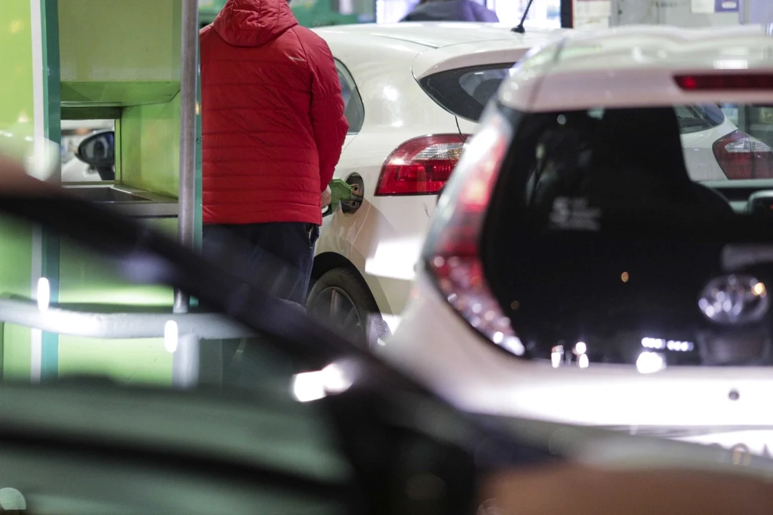 Cum arată prețurile la carburanți joi, 15 octombrie: benzina și motorina peste 10 lei pe litru