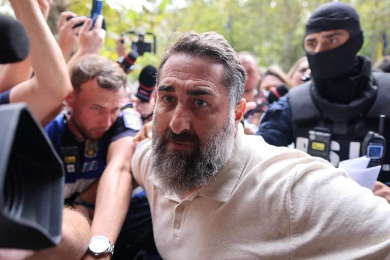 Soția lui Ionel Rusen, audiată la DIICOT în dosarul în care este cercetat Călin Georgescu