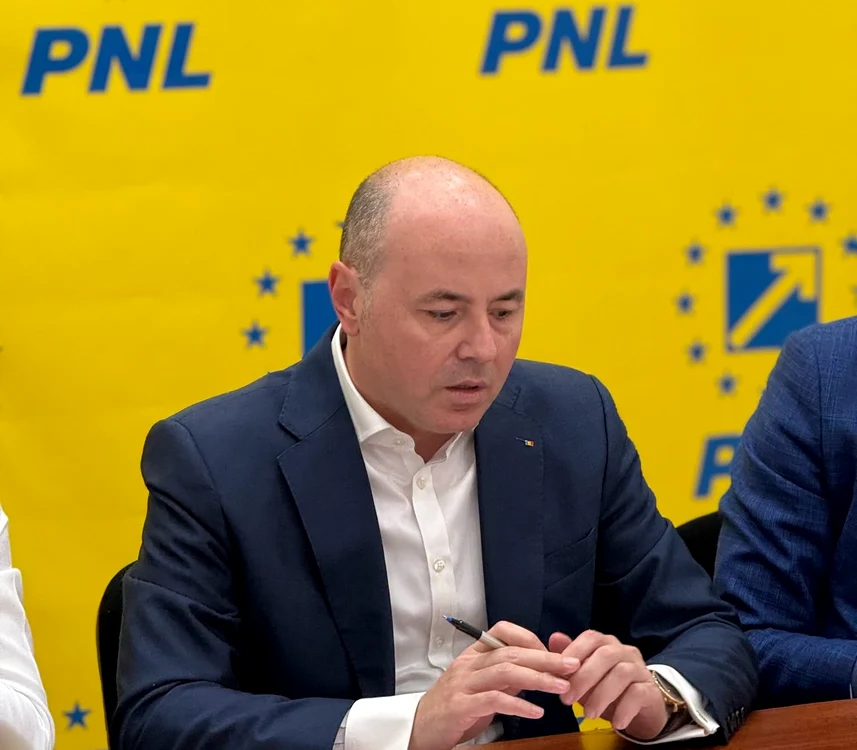Muraru: De ce PNL va vota învestirea Guvernului susținut de PSD, în pofida nemulțumirilor din online