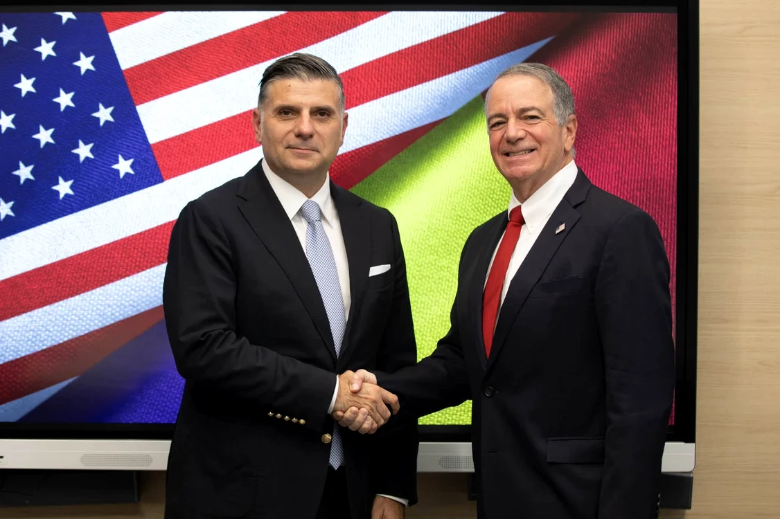 Președintele ASF, discuții cu ambasadorul SUA despre investiții, reglementare și combaterea spălării banilor