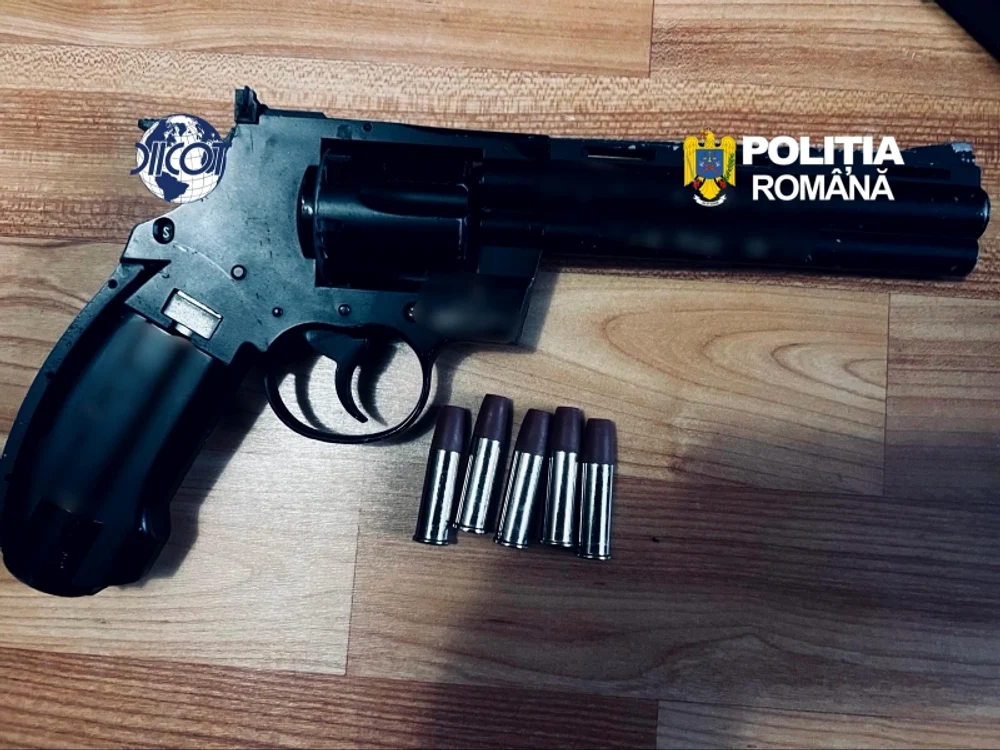 Trei adolescenți, cercetați de DIICOT pentru propagandă teroristă; unul a redactat ghiduri pentru susținători
