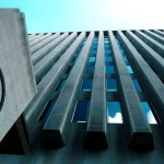 Banca Mondială: economia României se va contracta în 2026, presiuni din cauza inflației și scăderii consumului