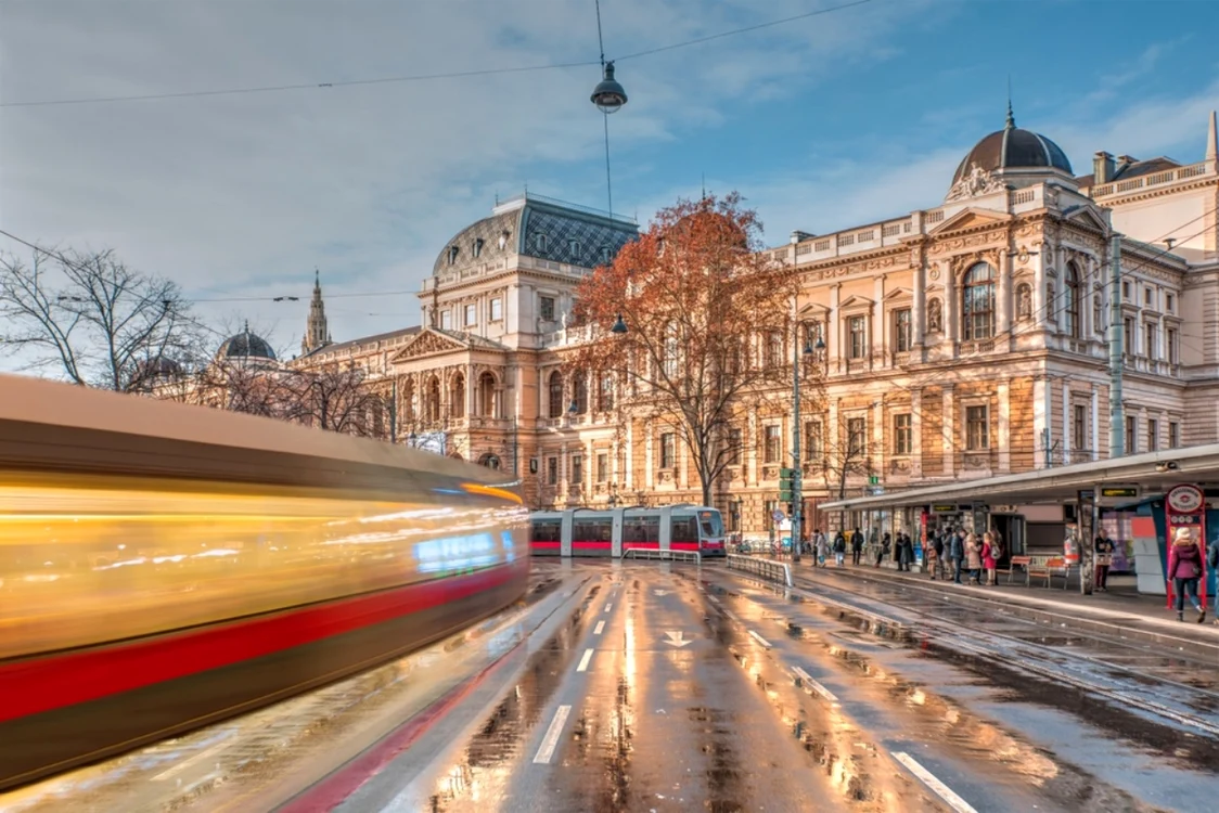 City break în noiembrie cu buget redus: cinci orașe europene de la 79 de euro