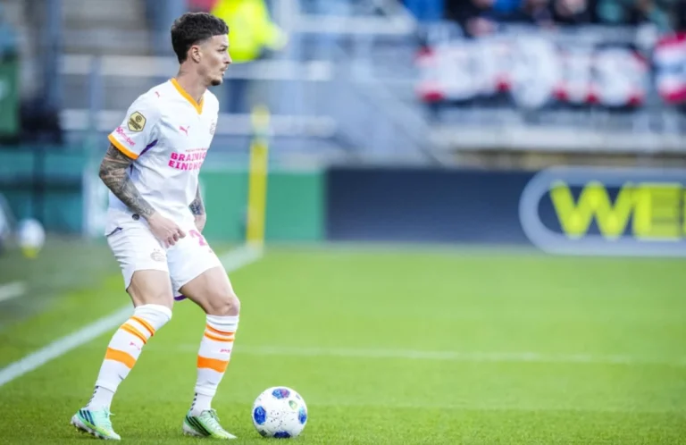 Dennis Man, seară slabă la PSV: titular pentru prima dată în sezon și înlocuit la pauză
